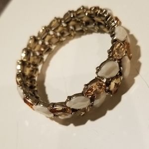 Stretch Bracelet Cream Stones Med